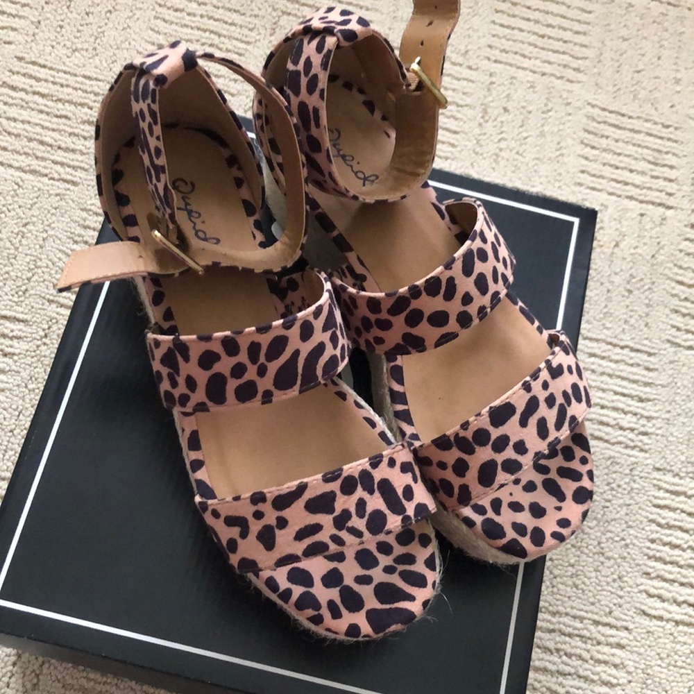 Leopard Platform sandals - Picture 2 of 5